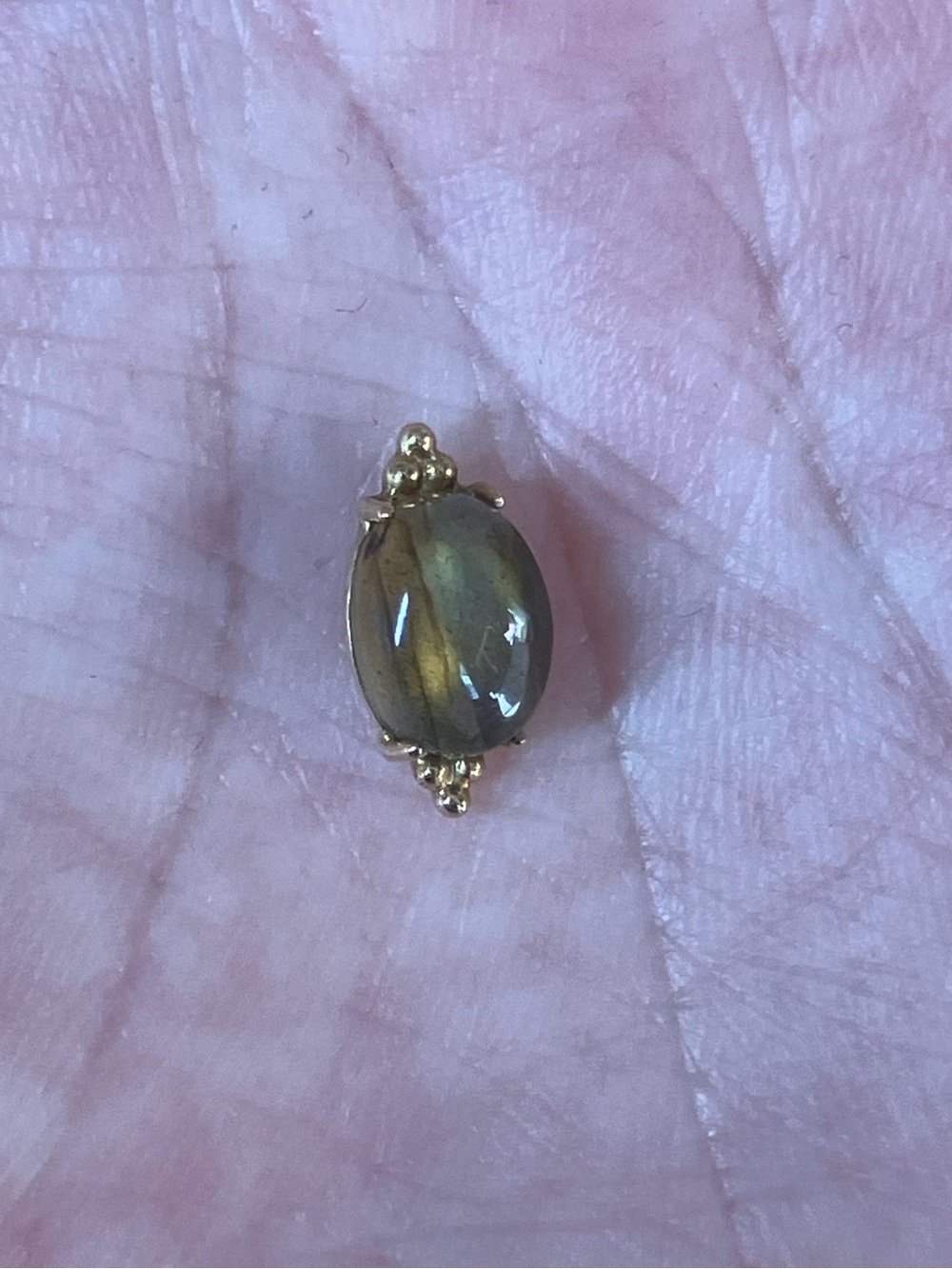 Anatometal Farata Labradorite 18k yellow gold 14g